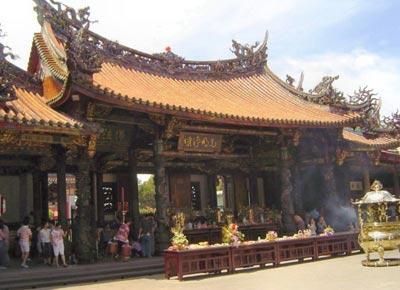 معبد منگجا لونگشان در تایوان